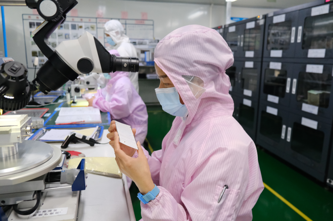 專注品質十八載丨江西鴻利曾梅蘭榮獲2022年“南昌市五一勞動獎章” 專注品質十八載丨江西鴻利曾梅蘭榮獲2022年“南昌市五一勞動獎章”