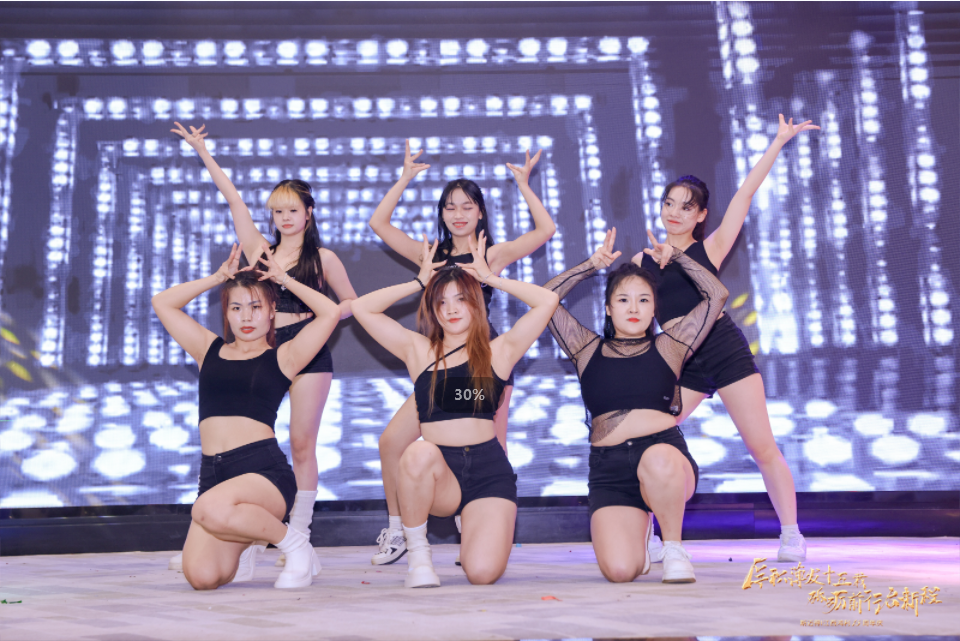 “厚積薄發(fā)十五載 砥砺前行啓新程”深圳市斯邁得半導體有限公司十五周年慶典 “厚積薄發(fā)十五載 砥砺前行啓新程”深圳市斯邁得半導體有限公司十五周年慶典