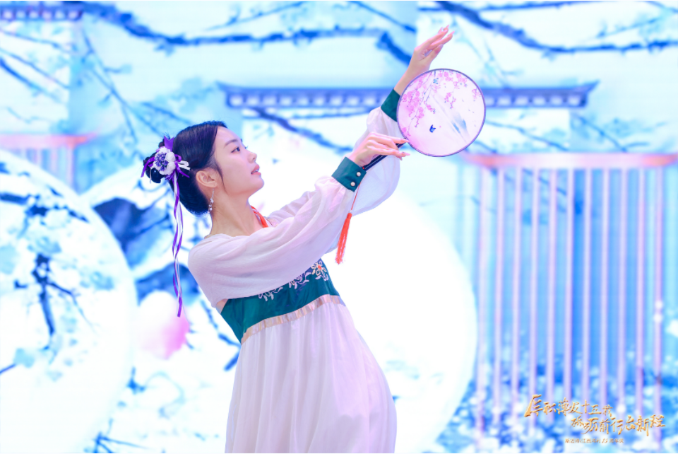 “厚積薄發(fā)十五載 砥砺前行啓新程”深圳市斯邁得半導體有限公司十五周年慶典 “厚積薄發(fā)十五載 砥砺前行啓新程”深圳市斯邁得半導體有限公司十五周年慶典